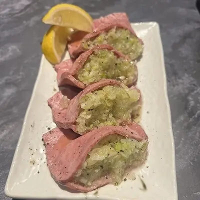 大トロ牛タンネギ包み